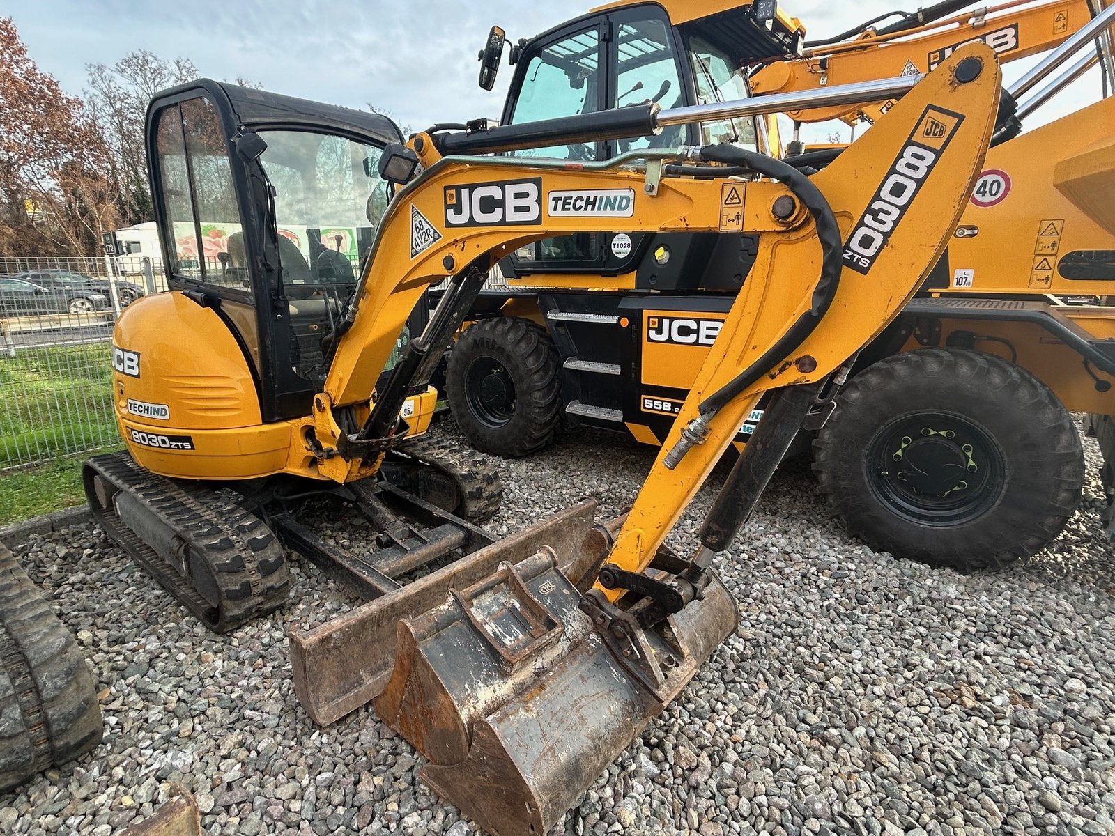 Мини багер JCB 8030 ZTS