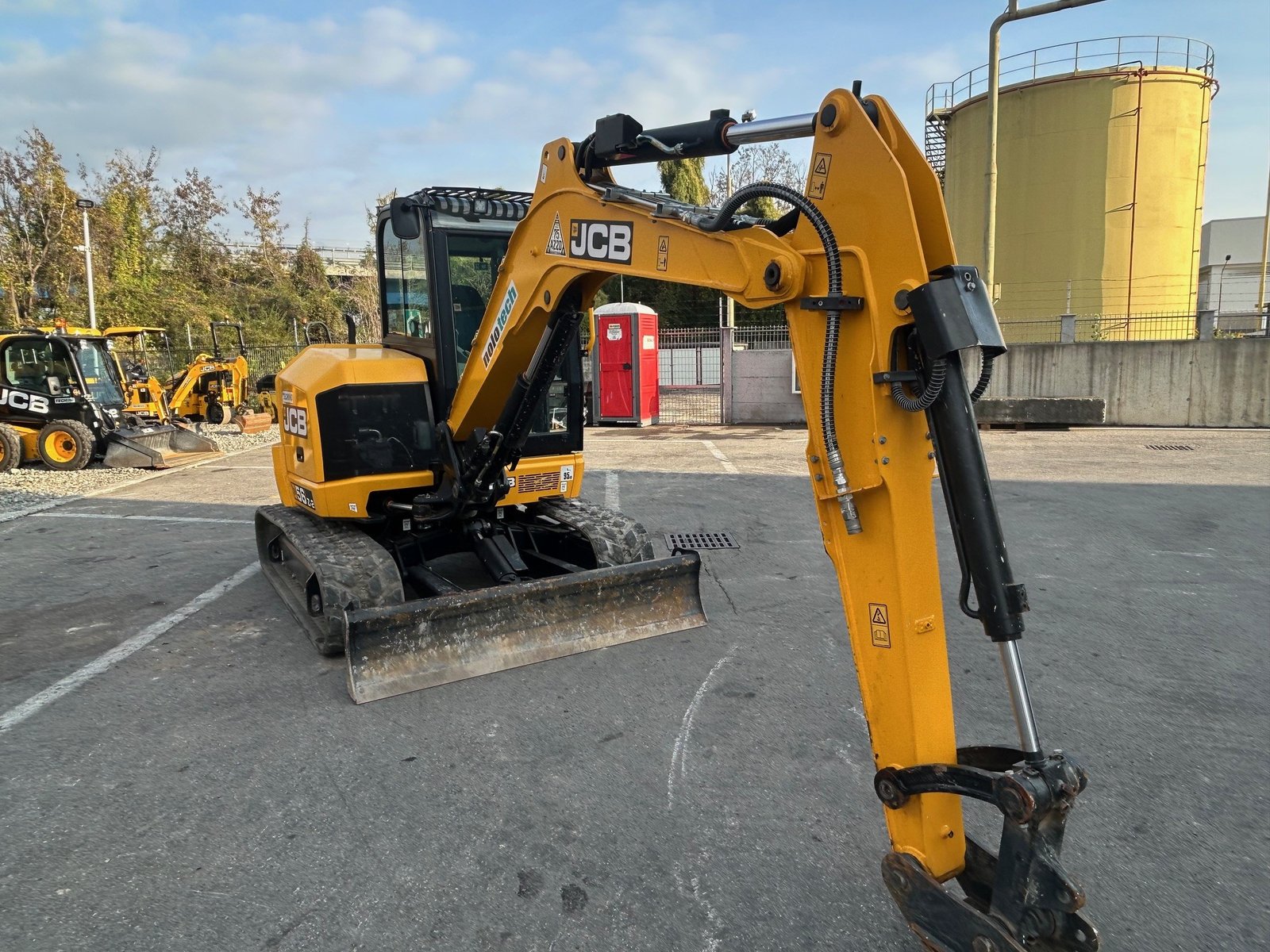 Мини багер JCB 56Z-2